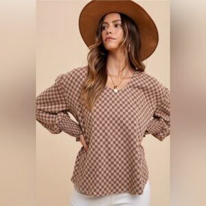 Anniewear V neck blouse